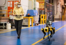 Ford pone a prueba perros robots en sus plantas de producción para lograr más agilidad, eficiencia y precisión