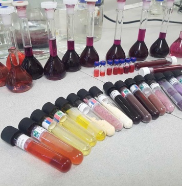 alimentos del futuro EXTRACTOS DE COLORANTES NATURALES DIFERENTES MATERIAS PRIMAS NACIONALES