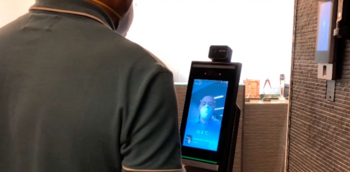 Temperatura y reconocimiento facial Temperatura y reconocimiento facial