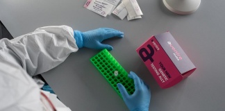 PCR DE KURA BIOTECH ES ADOPTADO POR MÁS DEL 70% DE LAS EMPRESAS SALMONERAS EVITANDO QUE LA INDUSTRIA SE FRENE