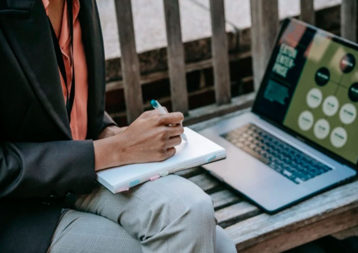 Plataforma permite buscar y ofrecer servicios de profesionales a través de internet Plataforma permite buscar y ofrecer servicios de profesionales a través de internet