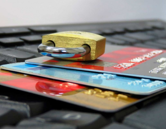 ¿Dónde anotas todas tus contraseñas? Experto entrega tips para cuidar tus tarjetas, datos y evitar fraudes ¿Dónde anotas todas tus contraseñas? Experto entrega tips para cuidar tus tarjetas, datos y evitar fraudes