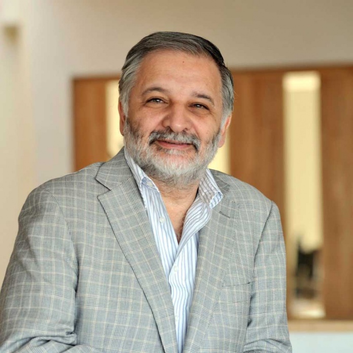 Eduardo Bitran, académico UAI