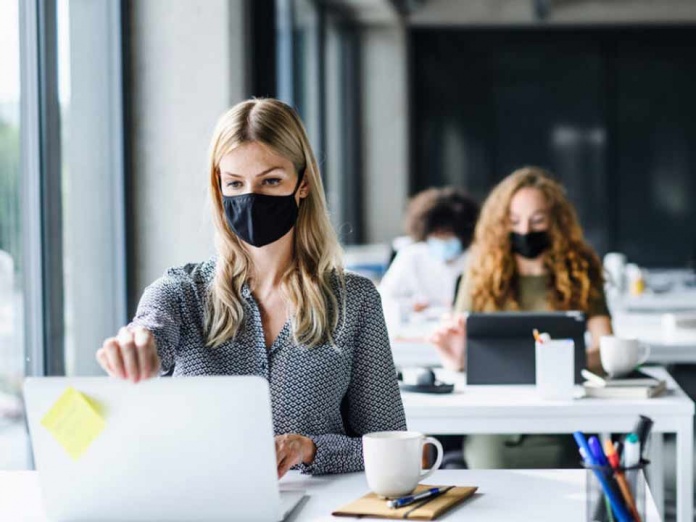 Chilenos extrañamos a nuestros compañeros de oficina