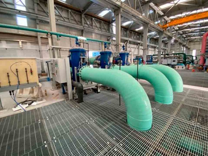 Grating galvanizado “made in Chile” protegerá la estructura metálica de desaladora de Atacama, la primera estatal