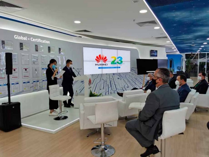 Huawei abre el primer centro de innovación para ecosistema 5G en Latinoamérica Huawei abre el primer centro de innovación para ecosistema 5G en Latinoamérica