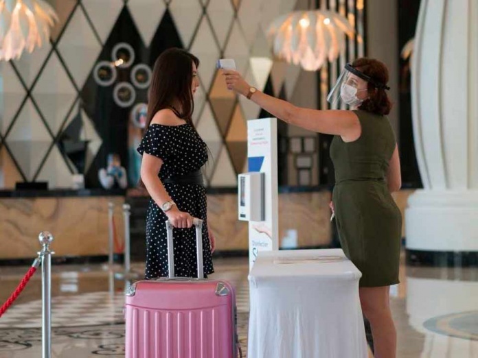 Investigación muestra que la innovación e implementación de tecnología en el sector hotelero ha sido clave para su supervivencia en el periodo de pandemia