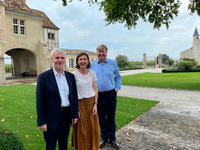 Casa real reserva especial entra a La Place de Bordeaux
