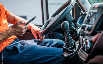 “Ley No Chat” impulsa protocolos internos en las empresas de transporte para mitigar uso de teléfonos móviles y evitar accidentes de tránsito