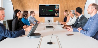 Videoconferencias en salas medianas y grandes con la cámara web empresarial GROUP - webcam para videoconferencias