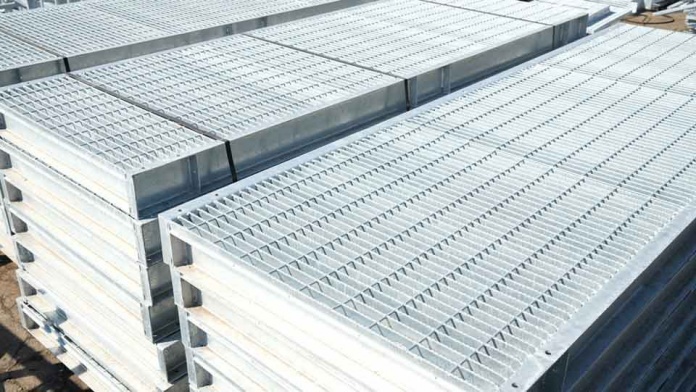 Parrillas de piso mal instaladas pueden reducir en 50% su capacidad de carga nominal 