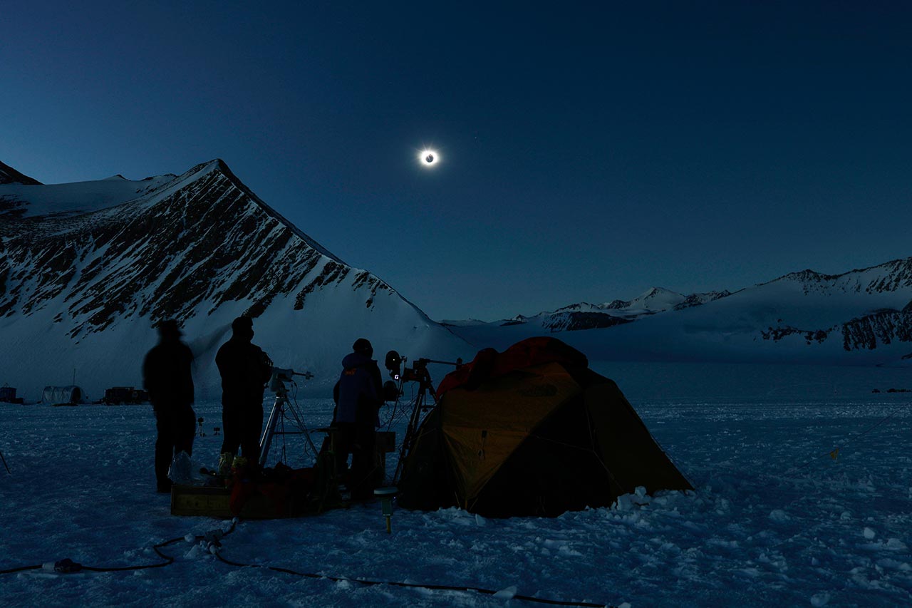 Eclipse Solar Antártida 2021, 4 de diciembre 1