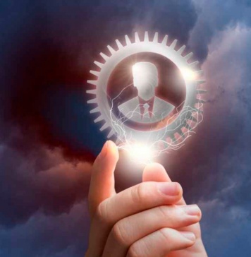 Experto repasa la alta vacancia de oficinas y explica el nuevo formato para el capital humano