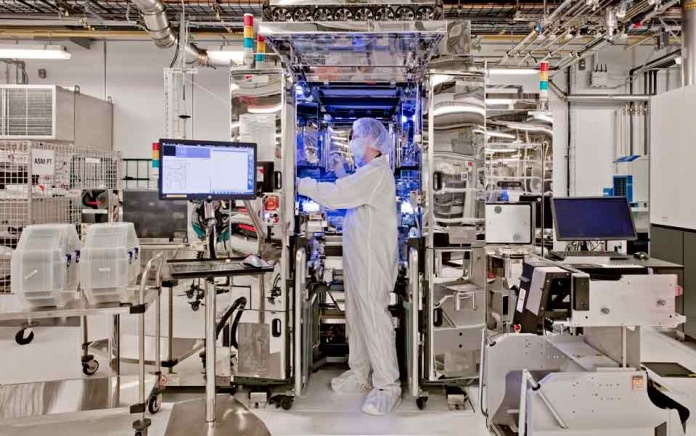 IBM y Samsung presentan un avance en semiconductores que desafía el diseño convencional