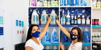 EcoCarga anuncia alianza con FreeMet que incentiva el uso de envases reutilizables para productos de limpieza ecológicos