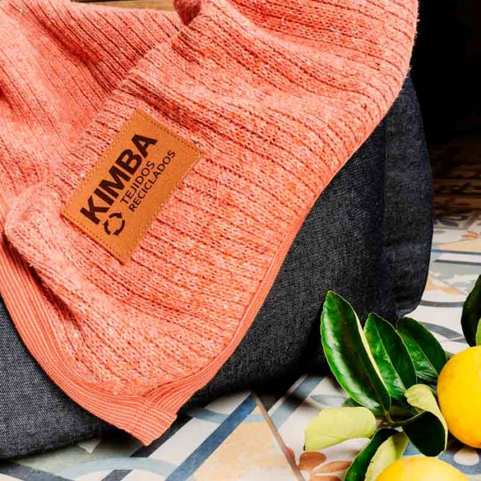 Economía Circular: Startups nacional recicla sus residuos que se transforman en hilados textiles y rellenos para muebles