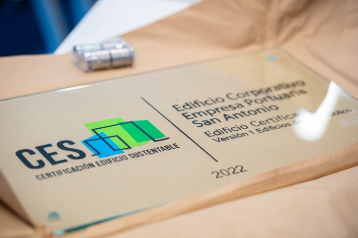 Puerto San Antonio recibió placa de Certificación de Edificio Sustentable Puerto San Antonio recibió placa de Certificación de Edificio Sustentable