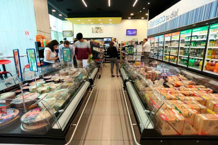 Plataforma nacional Clickie reducirá hasta 20% el consumo energético en 76 supermercados Oxxo