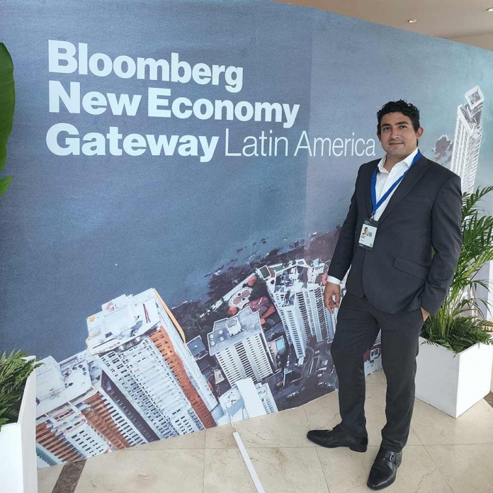 Emprendedor de energías renovables representó a Chile en importante evento de Bloomberg Cleanlight