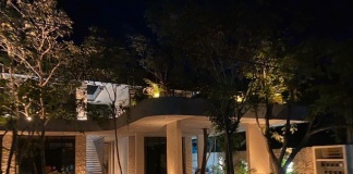 strip centers ALPHA STRIP TULUM