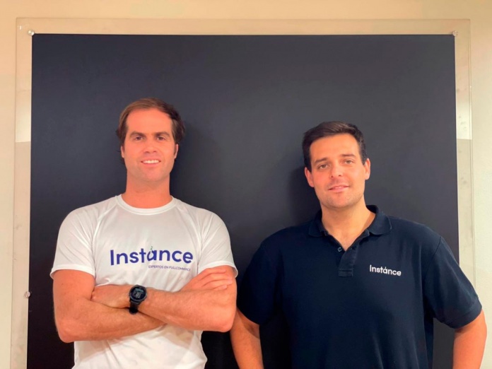 Instance Latam adquiere ListaTienda