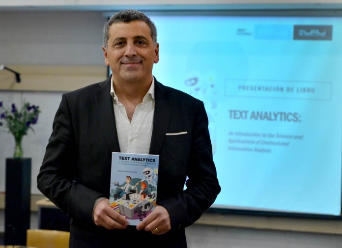 John Atkinson, director académico del Magíster en Inteligencia Artificial UAI John Atkinson, académico de la Facultad de Ingeniería y Ciencias UAI y director académico del Magíster en Inteligencia Artificial UAI