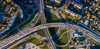 Ciudades en movimiento: 5 formas en las que el video inteligente permite gestionar mejor el tráfico