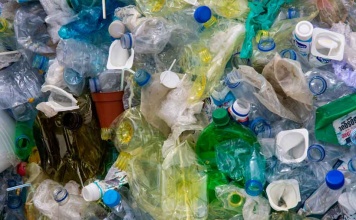 Consumo de plásticos se ha cuadruplicado en los últimos 30 años y sólo el 9% se recicla  