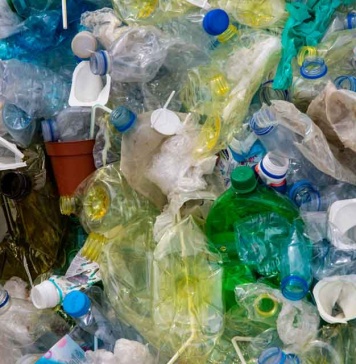 Consumo de plásticos se ha cuadruplicado en los últimos 30 años y sólo el 9% se recicla  