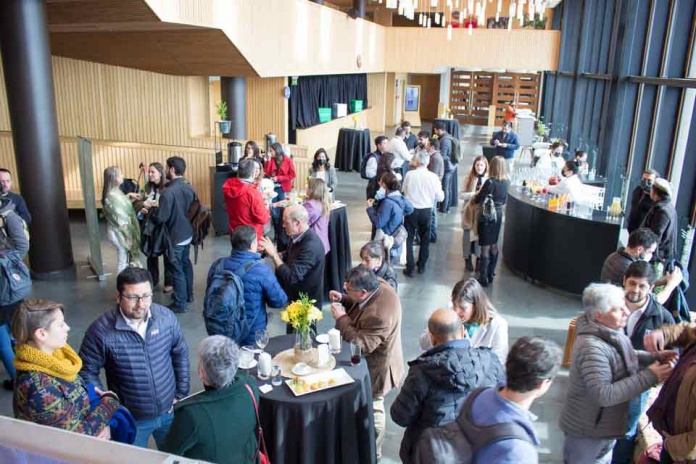 Expertos identifican oportunidades para potenciar el desarrollo de la biotecnología en Chile desde Los Lagos