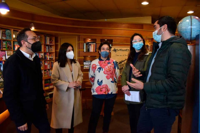 Gobierno anuncia programa de apoyo a mujeres de la región para reactivar sus emprendimientos