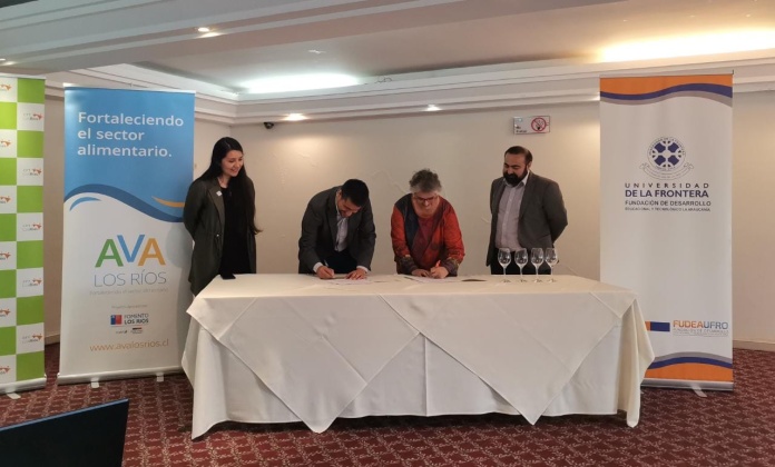 CFT de Los Ríos firmó convenio con AVA Los Ríos para contribuir a mejorar competitividad de la industria de alimentos