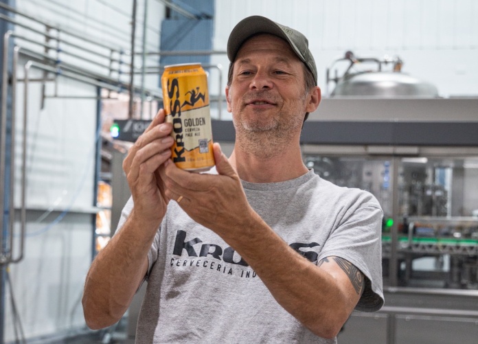 Cervecería Kross apuesta fuerte por la lata de aluminio y la adopta para su Golden Ale
