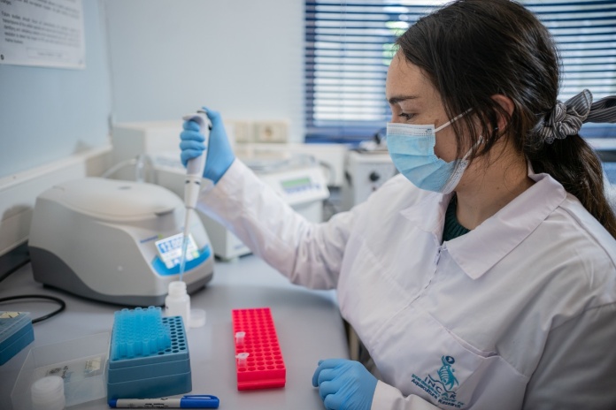 Investigadoras de las Ciencias del Mar presentan guía para apoyar a las mujeres científicas en las primeras etapas de su carrera