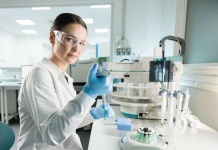 Henkel presenta por segunda vez el Premio Martha Schwarzkopf para Mujeres en la Ciencia
