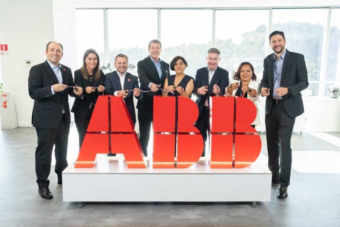 Cambiamos de horizontes para seguir haciendo historia juntos Cambiamos de horizontes para seguir haciendo historia juntos