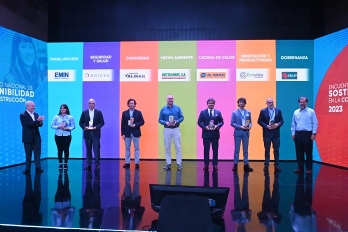 Junto a la ministra de medio ambiente, la CChC realizó el primer encuentro de sostenibilidad de la construcción Junto a la ministra de medio ambiente, la CChC realizó el primer encuentro de sostenibilidad de la construcción