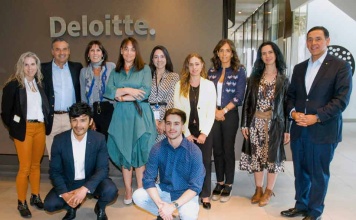 Deloitte y ChileConverge firman acuerdo para otorgar mentorías a MiPyMes
