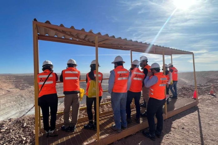 Equipos de OECD, GORE e IPP escogen a  la comuna de Sierra Gorda para dar inicio oficial a la Segunda Misión de la EMRA 2023-2050