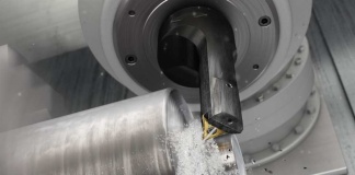 Escuche al ingeniero responsable del nuevo torneado en el eje Y de Sandvik Coroma