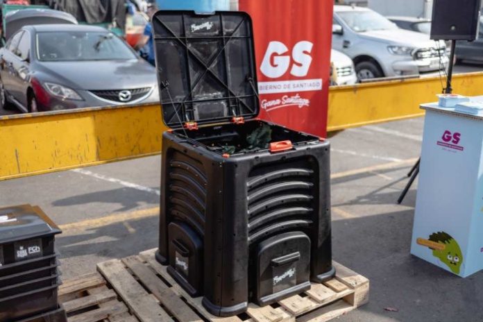 Gobierno de Santiago lanza programa de compostaje para promover el reciclaje de residuos orgánicos domiciliarios de la región