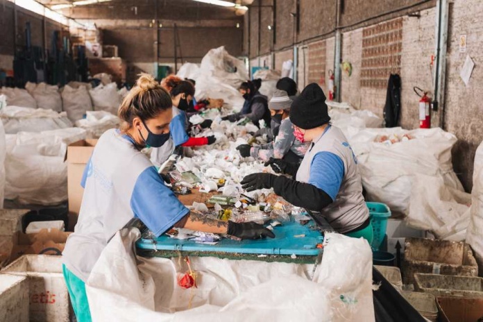 Seeds of Wellness (SOW) de Benexia® se une a Todosreciclamos para mitigar el impacto del 100% de sus envases en Chile