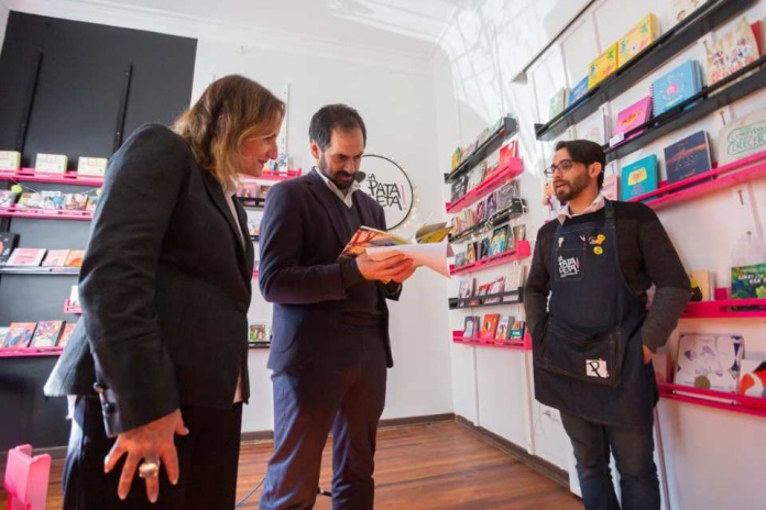 Ministro de economía anuncia un nuevo programa para apoyar el desarrollo de cooperativas