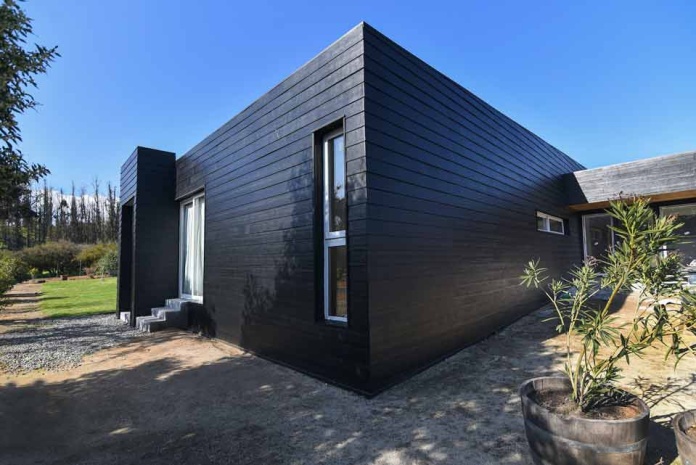 revestimiento de fibrocemento con vetas de madera