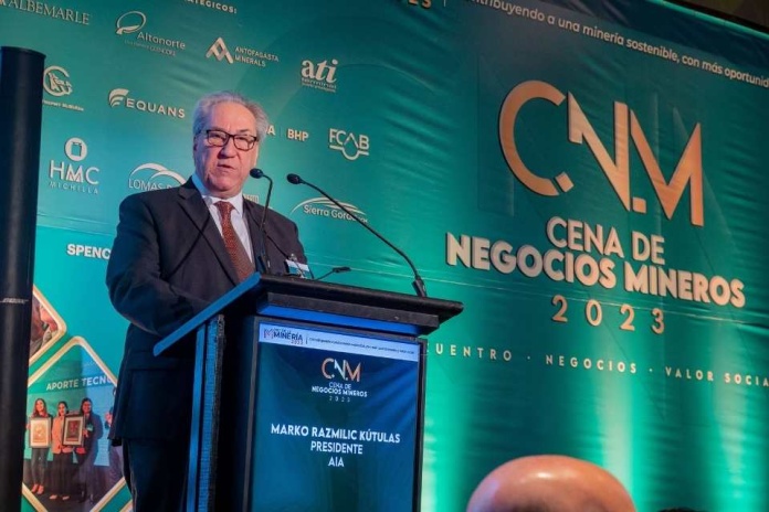 En el marco del Mes de la Minería Iván Arriagada y Minera Zaldívar son premiados por la Asociación de Industriales de Antofagasta