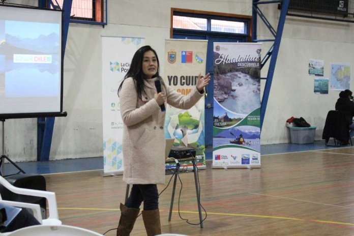 En Hualaihué, mitilicultores conversan sobre los desafíos y oportunidades de la industria