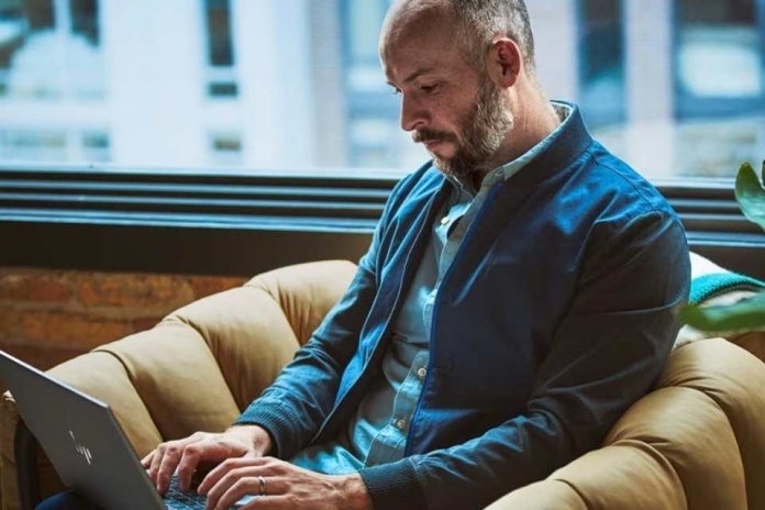 Impulsando la productividad las soluciones tecnológicas de AMD para pequeñas y medianas empresas Impulsando la productividad las soluciones tecnológicas de AMD para pequeñas y medianas empresas