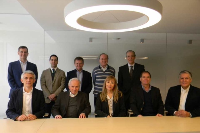 Orizon Seafood y CeTA firman convenio para abrir un Centro de Innovación Alimentaria en Coronel Orizon Seafood y CeTA firman convenio para abrir un Centro de Innovación Alimentaria en Coronel