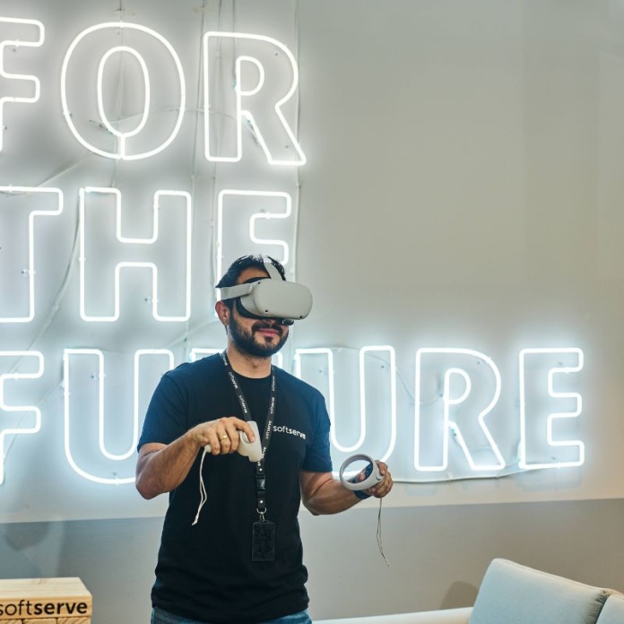 SoftServe, empresa de TI con operaciones en Chile inauguró Laboratorio de Inteligencia Artificial Generativa