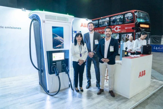ABB en Chile exhibe sus últimas tecnologías para la electromovilidad en Experiencia E